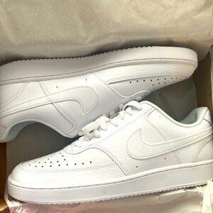 Nike Court Vision Lo